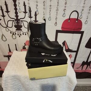 art class Black Kids Boots